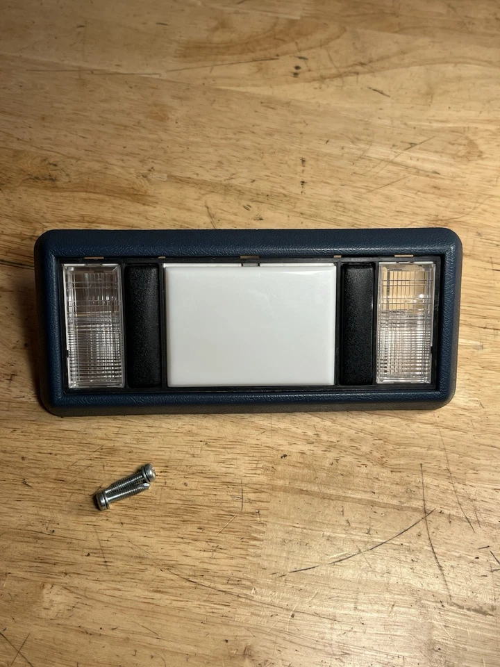 Chevy GMC Sierra Silverado 1500 2500 Tahoe Suburban Dome 1988-98 azul claro OEM✅ Foto 1 de 4