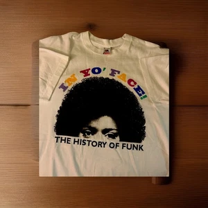 Vintage 90er IN YO FACE Die Geschichte des Funk Albums Promo CD Einzelnaht T-Shirt XL - Bild 1 von 8