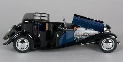 Franklin/Danbury mint 1:24 1930 Bugatti Royale coupe Napoleon classic Model 118 - Image 1 of 4