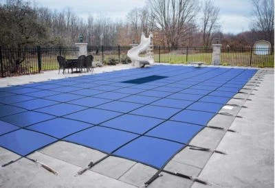 Cubiertas de seguridad para piscina Loop Loc Ultra Loc III azules sólidas con drenaje y escalón Foto 1 de 2