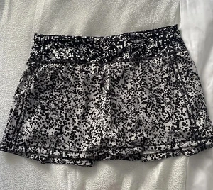 Lululemon Run Damen-Skortrock weiß & schwarz Activewear – Größe 6 - Bild 1 von 6