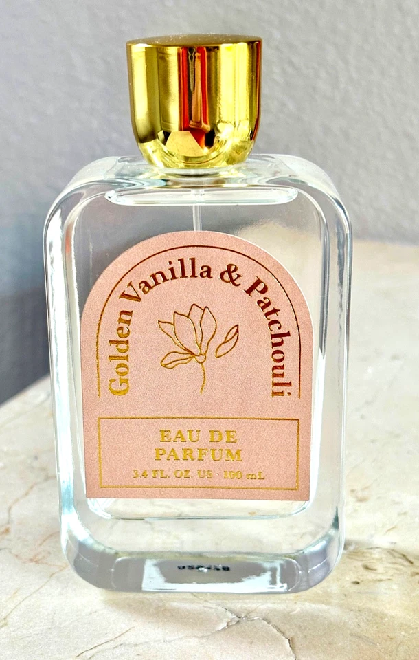 Fragancia Tru ¡Nuevo aroma!      GOLDEN VAINILLA & PATCHOULI Eau de Parfum 3,4 OZ Foto 1 de 1