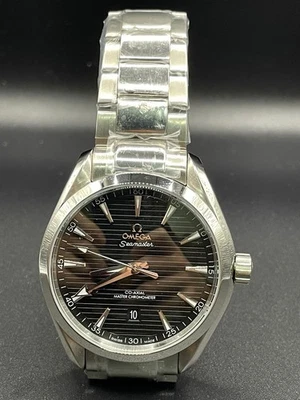 Orologio da uomo, cinturino e cassa argento con quadrante nero - Immagine 1 di 4