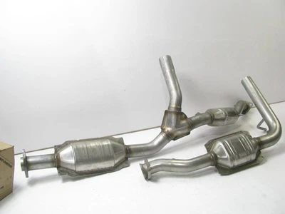 Convertidor catalítico de ajuste directo Magnaflow 93372 - Ford Explorer 2002-2004 4,0 L V6 Foto 1 de 4