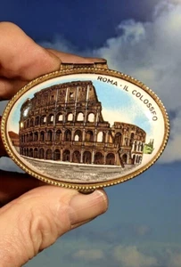 Vintage Rome Colosseum Ceramic & Metal Pill / Trinket Box. 6.5cm x 4.5cm x 2.5cm - Picture 1 of 8
