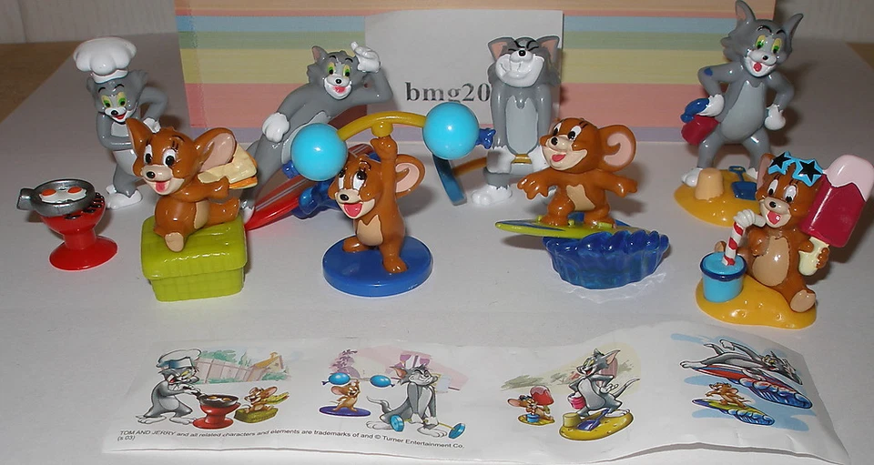 Complete set of "Tom and Jerry" on the beach 2003 with a leaflet - Image 1 of 1