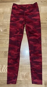 Girl's Athleta Red Camo Printed Leggings Size 8-10 EUC - Picture 1 of 3