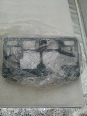 Soporte de placa de matrícula para parachoques delantero genuino Chevrolet Camaro SS 2016-2018  Foto 1 de 3