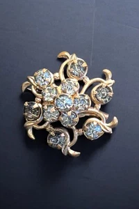 Vintage Mid-Century Starburst Rhinestone Brooch Pin - Picture 1 of 2