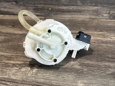 Hoover FH50150 Pump Assembly #440005353 FH50130 FH50141 FH50151 FH50152 FH50153 - Image 1 of 4