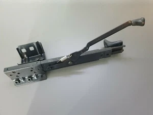 FORD SIERRA XR4i PASSENGER INNER SEAT RUNNER WITH ADJUSTER V4G WB4 20 K 97 - Picture 1 of 3