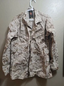 Blusa Chaqueta USMC Desert Marpat MCCUU Pequeña Regular Corta Corteza Industrias - Imagen 1 de 6