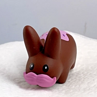 Kidrobot Chocolate Cupcake Labbit Personal Happiness Series Vinyl Mini LR1 - Image 1 of 4