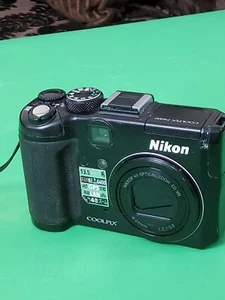 Nikon COOLPIX P6000 13.5MP Digitalkamera - Schwarz ohne Akku ohne Ladegerät - Bild 1 von 8