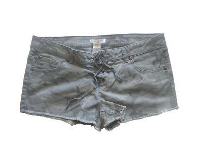 Trendy Low Rise Green Camo Lace Up Shorts - Size 13 - Image 1 of 3