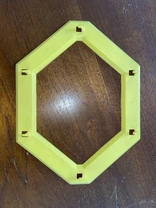 Vintage Tupperware Yellow Measuring Cup 8x6” Wall Rack Hanger Holder #1296-3 - Picture 1 of 4