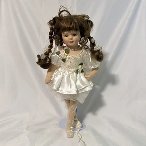 Vintage BALLERINA PUPPE 17" Porzellan braune Haare haselnussbraune Augen Zöpfe AB-9B - Bild 1 von 1
