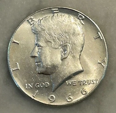 Medio dólar Kennedy 1966-P - AU - casi sin circular - 40 % plata Foto 1 de 3