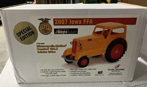 Modelos a escala Minneapolis Moline UDLX 2007 Iowa FFA tractor 1/16 nuevo en caja - Imagen 1 de 5