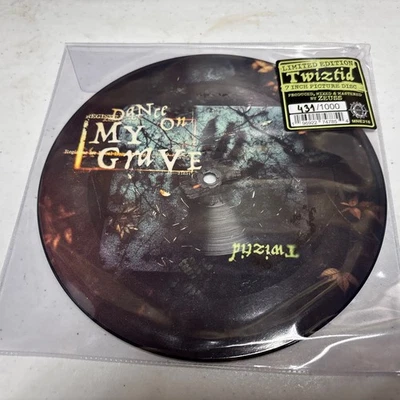Twiztid DANCE ON MY GRAVE Picture Disc Vinyl 7 Inch Numbered 431/1000 MNE218 - Image 1 of 2