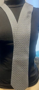 Cravatta uomo Hermes maglie intrecciate blu navy, grigio, bianco. - Foto 1 di 10