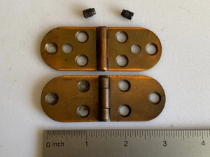 Singer 15 Nähmaschinenteil - 51045 Maschinenset Schrauben & Scharniere - Bild 1 von 2