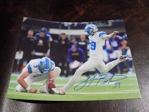 JAKE BATES AUTOGRAPHED LIONS 8X10 PHOTO W/COA - Picture 1 of 1