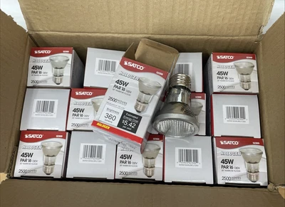 Lot 15 Satco 45 W Par 16 Light Bulbs Narrow Flood Lamp Outdoor Indoor Dimmable - Image 1 of 4