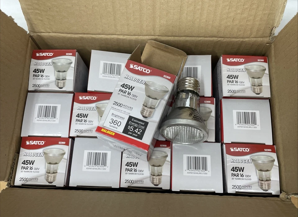 Lot 15 Satco 45 W Par 16 Light Bulbs Narrow Flood Lamp Outdoor Indoor Dimmable - Image 1 of 4
