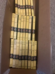 Lot of 24 Vintage Nancy Drew Hardcover Books 50's to 70's Carolyn Keene - Picture 1 of 6