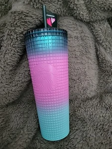 Starbucks Valentines Day textured 24 oz cold travel tumbler. - Bild 1 von 3