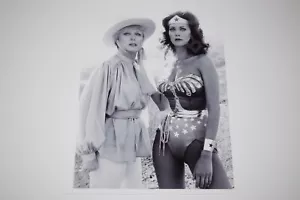 Lynda Carter Wonder Woman pinup 8x10 glossy photo Busty Sexy Cleavage tv 0082 - Picture 1 of 1