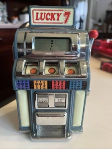 HARRAH’S AC CASINO SPIELAUTOMAT Wecker 6" hoch Batteriezuggriff Retro - Bild 1 von 9