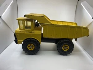 Vintage Metal Tonka Dump Truck Turbo Diesel XMB-975 - Picture 1 of 12
