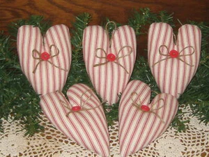 Red Kitchen Decor 5 Ticking Fabric Hearts Bowl Fillers Handmade Cabinet Hangers - Picture 1 of 4