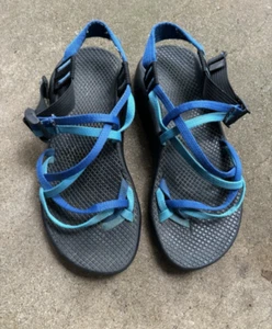 Sandalias cruzadas a rayas Chaco para mujer talla 7 - Imagen 1 de 7