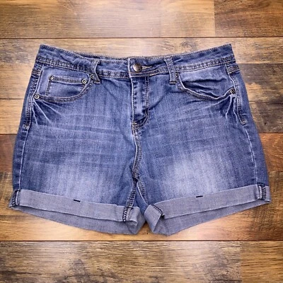 Pantalones Cortos Earl Jeans Tiro Medio Puños Denim Elásticos Foto 1 de 4