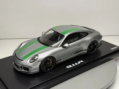SPARK 1/18 PORSCHE 911 R (BBR MR AUTOART MINICHAMPS NOREV NZG GTSPIRIT AUTOART) - Immagine 1 di 4