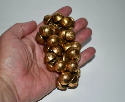 36 botones antiguos/de colección de cobre dorado del sultanato de Yogyakarta de Indonesia Foto 1 de 4