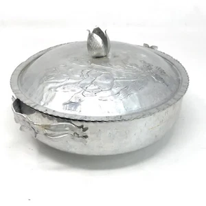 Vintage Hand Made Embossed Rose Floral Design Aluminum Serving 8.5" Pan w/ Lid - Picture 1 of 11
