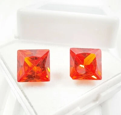 8.70 Ct Pair Orange Zircon Princess Cut Loose Gemstones 7.85x7.85x4.55 MM - Image 1 of 4
