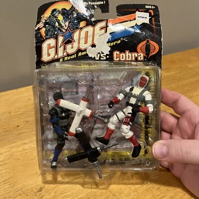 Hasbro GI Joe vs Cobra Snake Eyes vs Storm Shadow 2001 piezas faltantes dañadas Foto 1 de 4
