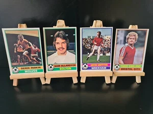 Topps 1977 Football Card Bundle - Picture 1 of 2