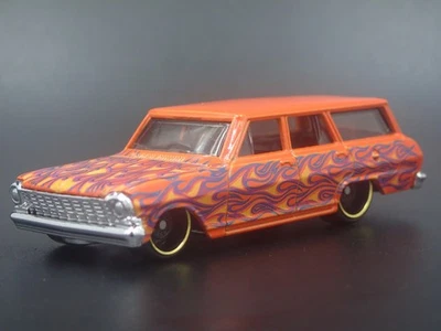 1964 Chevy Chevrolet Nova II Station Wagon Arancione 1:64 Scala Modellino Auto - Immagine 1 di 4