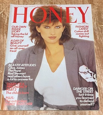 Vintage Honey Magazine-April  1982 Fashion for young people-VG - Изображение 1 из 3
