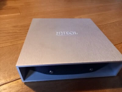 M2Tech Young DAC + hochwertiges Booster Netzteil (15–18V) - High End Wandler - Bild 1 von 4