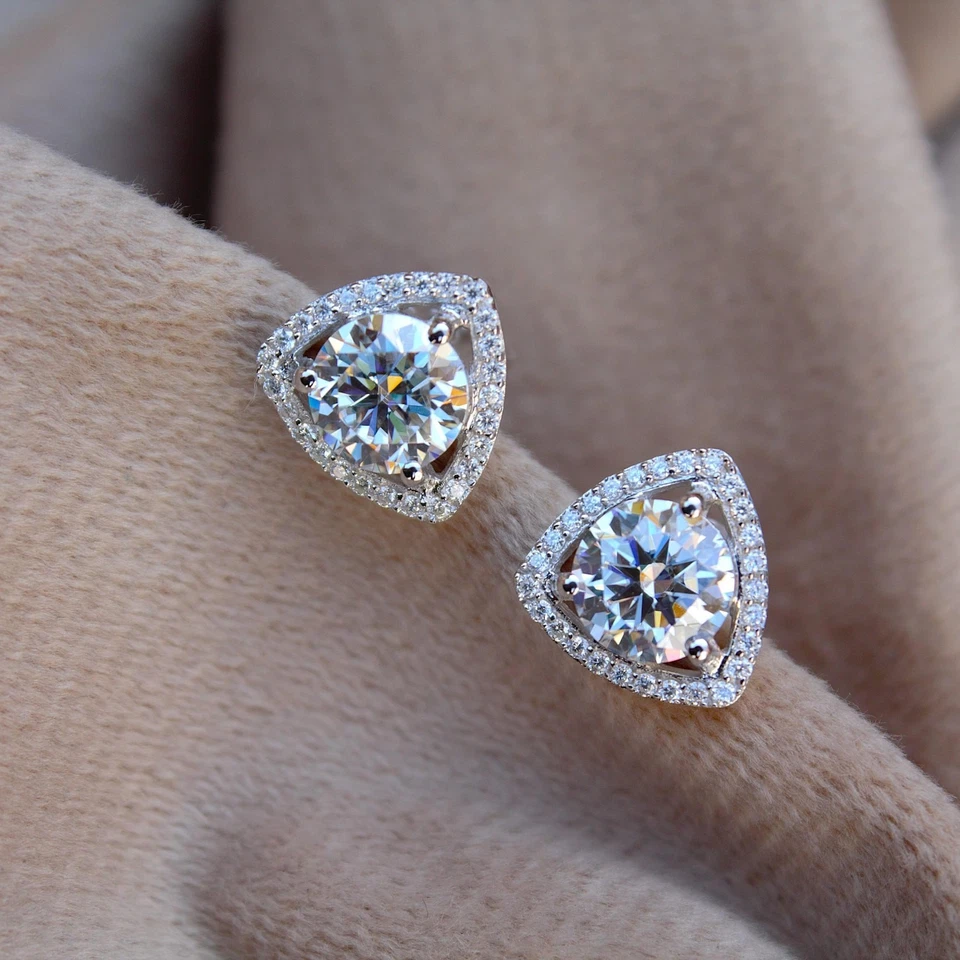 2.50 Ct Lab Grown Diamond Trillion Halo Stud Earrings 14K White Gold Plated Foto 1 de 1