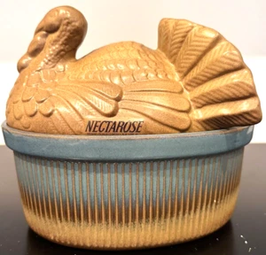 TREASURE CRAFT NECTAROSE TURKEY CASSEROLE COVERED BAKER OVAL 2 Quart - Picture 1 of 6