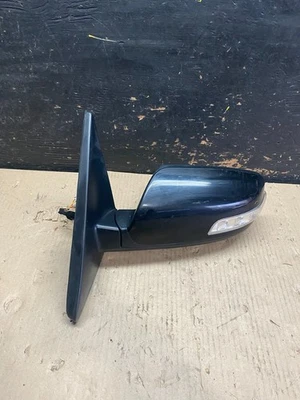 2011 - 2015 Kia Sorento Left Driver Lh Side Door Mirror Turn Signal Oem V3907 DG - Image 1 of 4