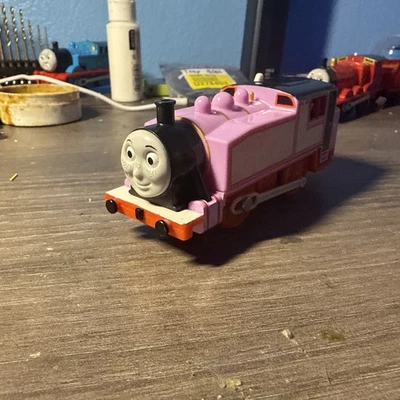 Thomas & Friends Trackmaster Motorizado Hit Toy ROSIE 2006 FUNCIONA Foto 1 de 4
